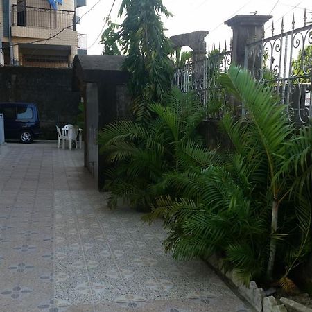 Les Cottages Douala Exterior photo